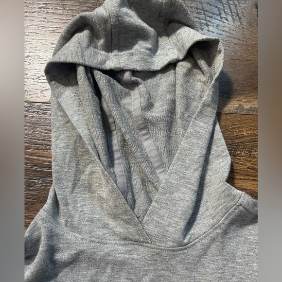Eddie Bauer Kids Small 7/8 Gray Hooded Pullover - Picture 6 of 9
